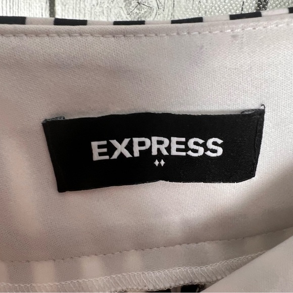 Express High Rise Culottes Size 4 - Picture 3 of 5
